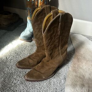 swede light brown snip toe boots